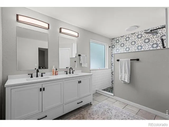 2431 Maplewood Circle E Longmont, CO 80503