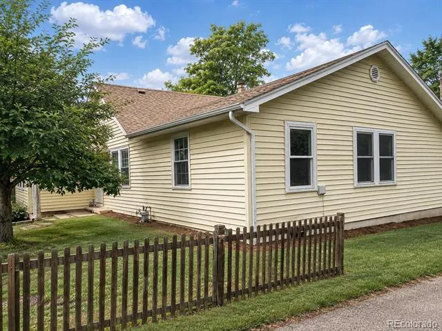 561 W Tufts Avenue Englewood, CO 80110