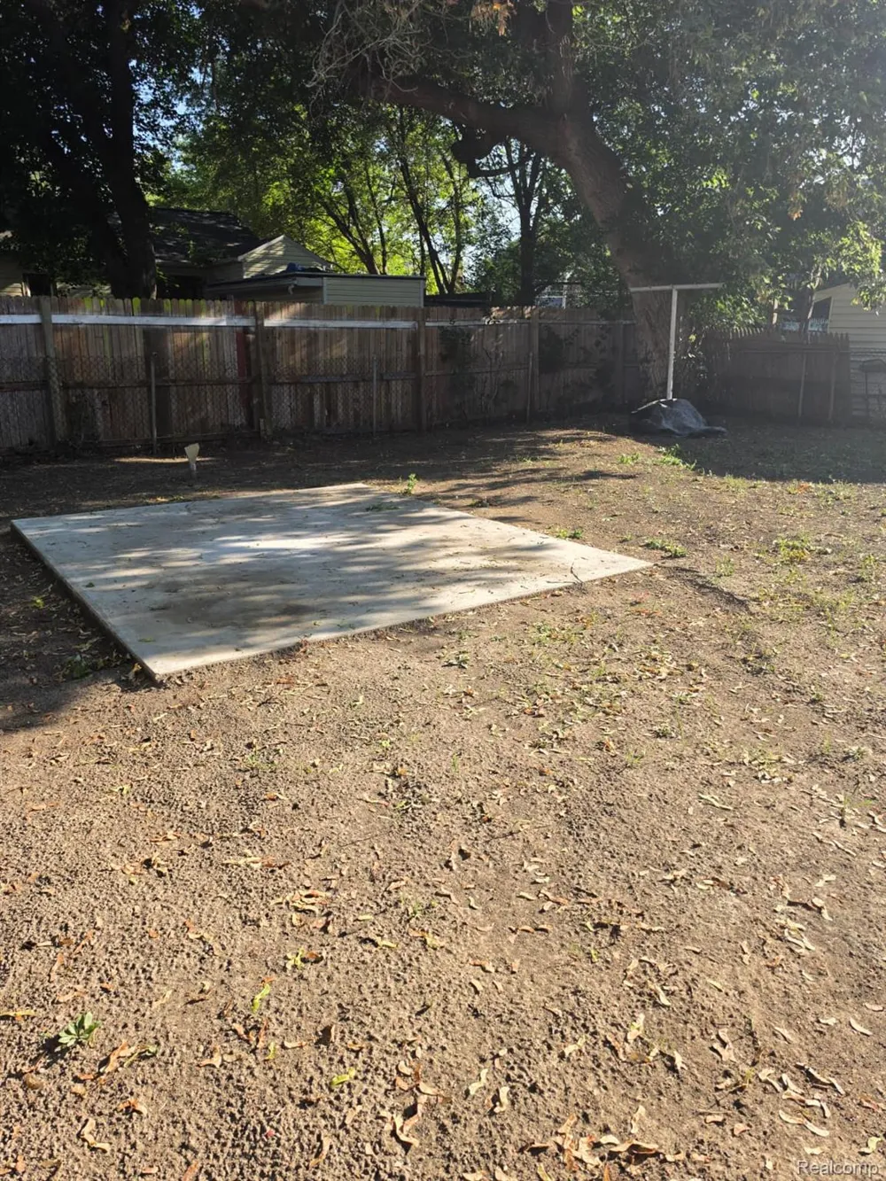 1126 Ossington Avenue Flint City, MI 48507