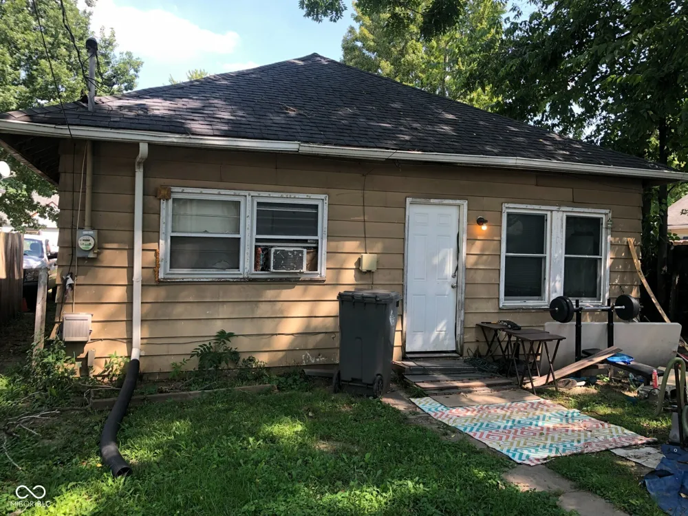 840 S Pershing Avenue Indianapolis, IN 46221
