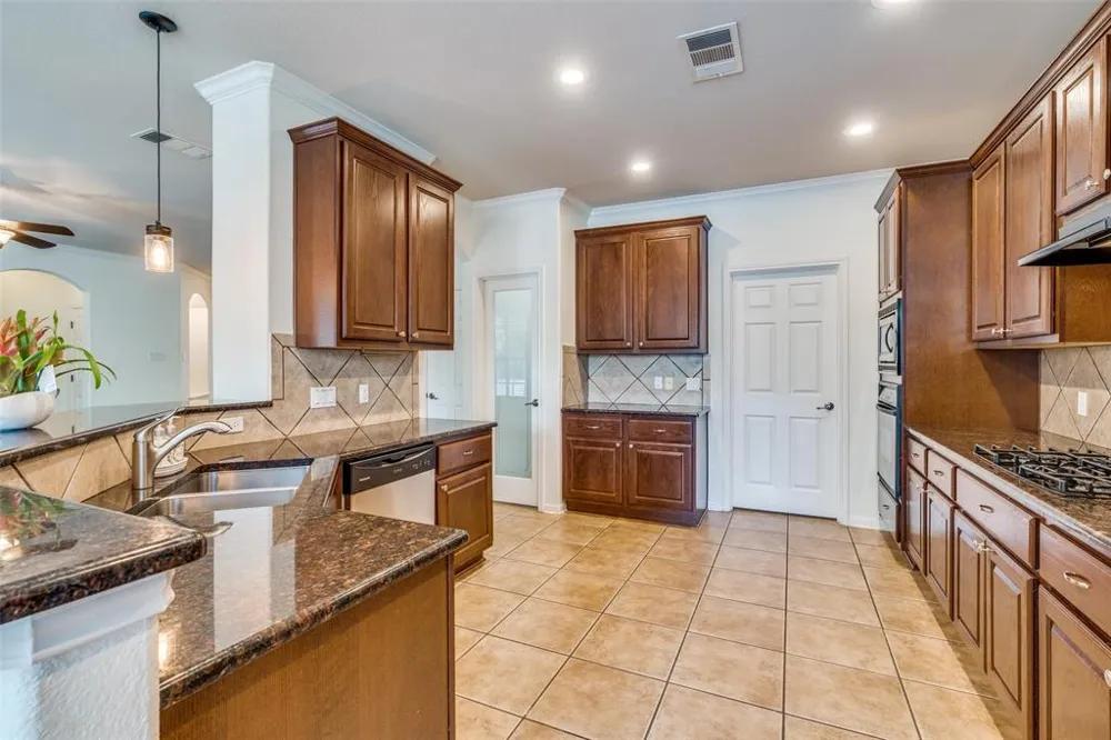5413 Batak Lane Austin, TX 78749