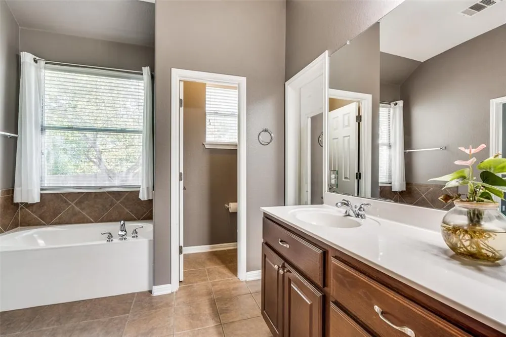 5413 Batak Lane Austin, TX 78749