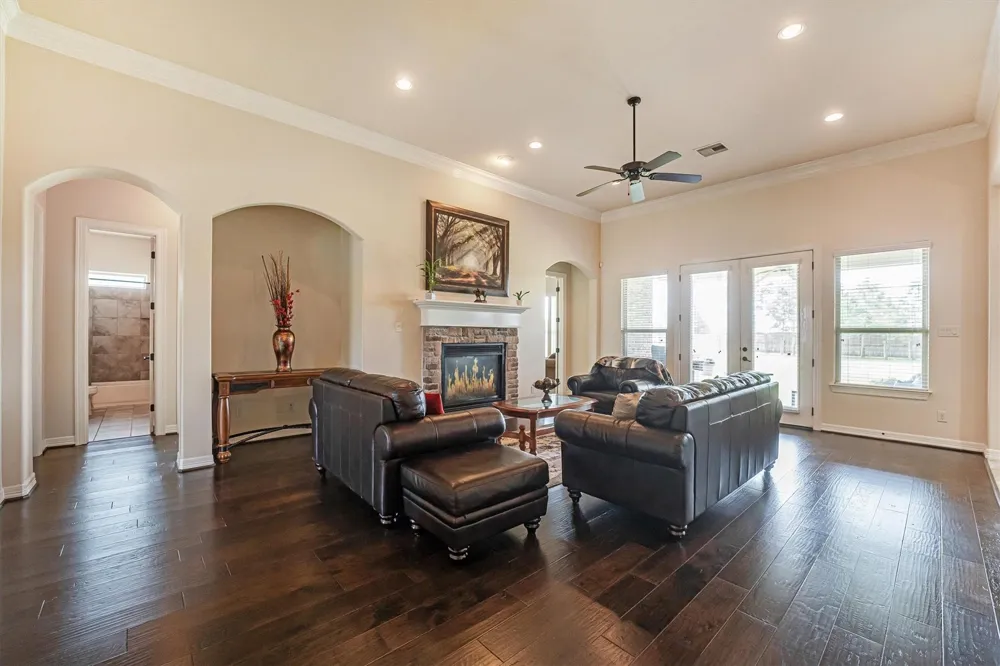 18955 Harbor Side Boulevard Montgomery, TX 77356