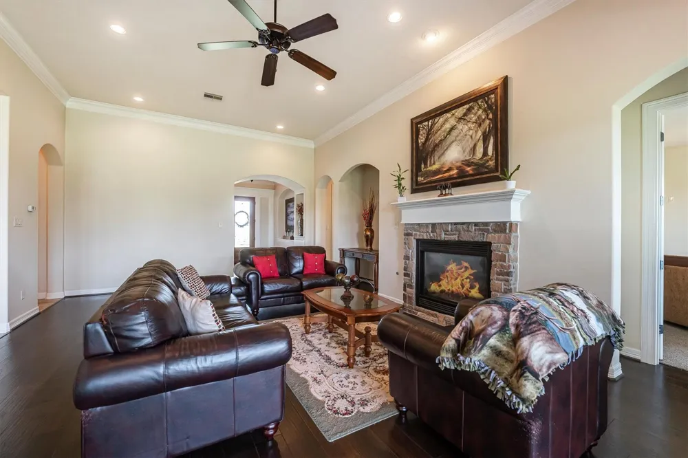18955 Harbor Side Boulevard Montgomery, TX 77356
