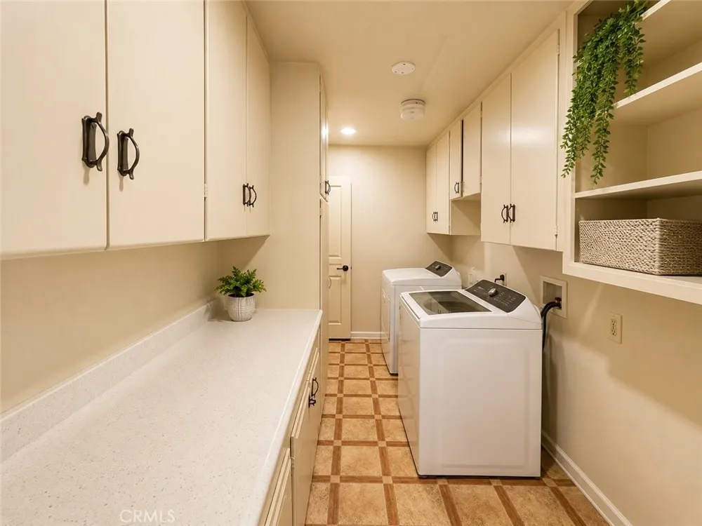 28990 Hogan Drive Sun City, CA 92586