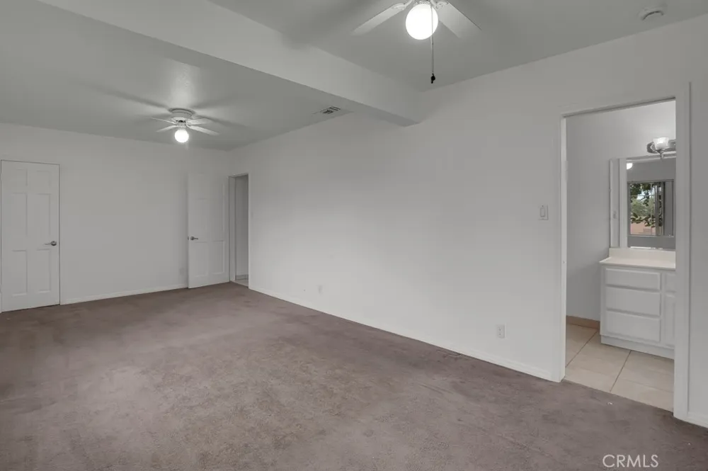 4071 Liberty South Gate, CA 90280