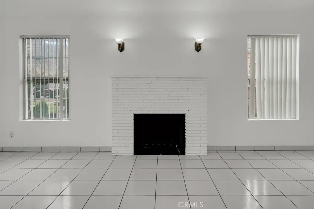 4071 Liberty South Gate, CA 90280