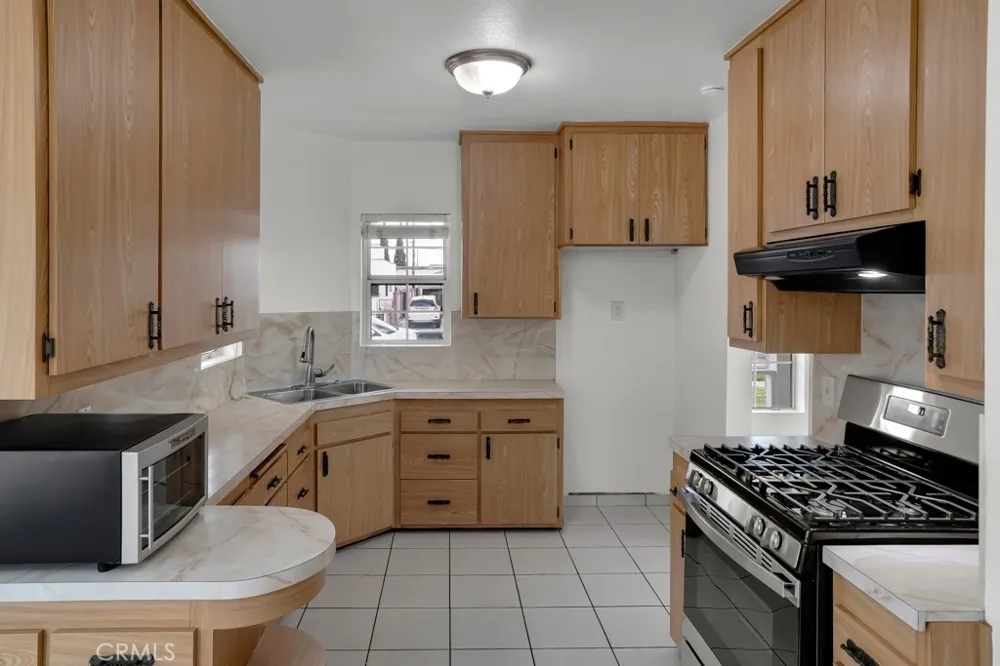 4071 Liberty South Gate, CA 90280