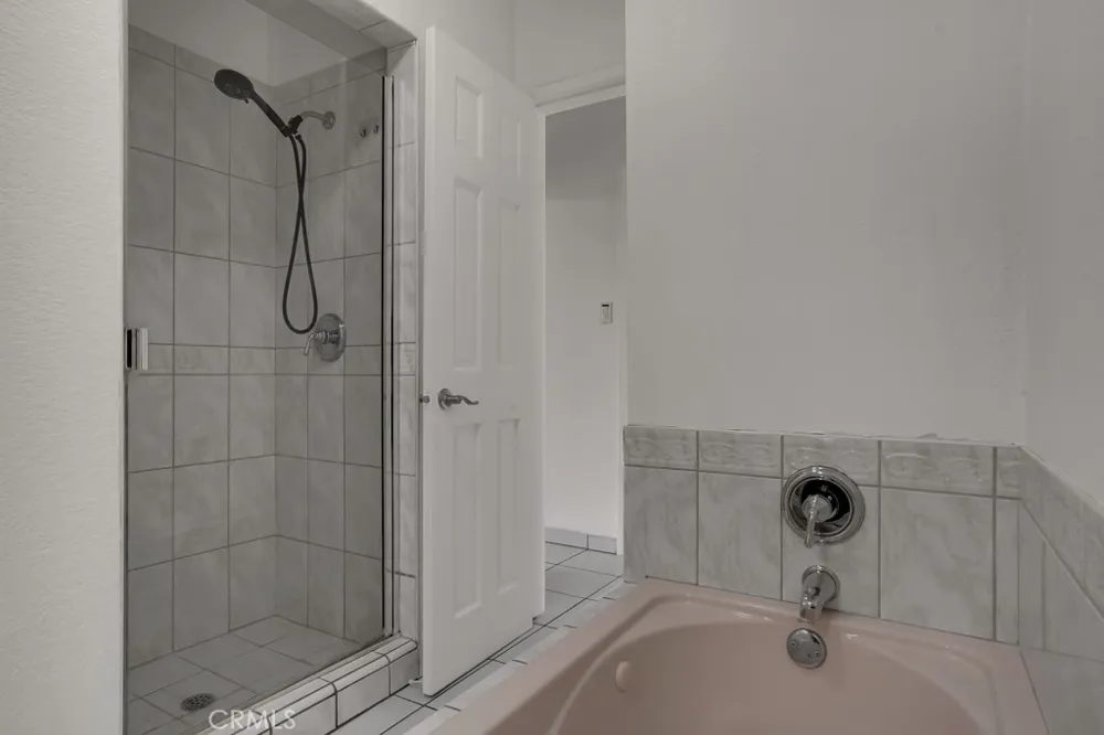 4071 Liberty South Gate, CA 90280