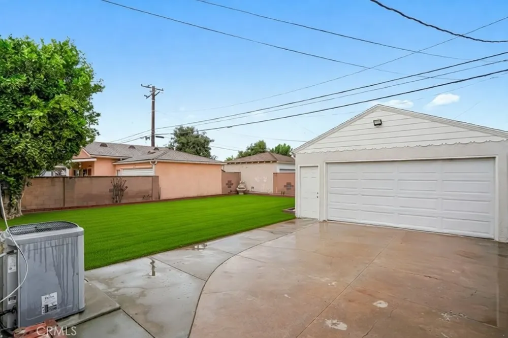 4071 Liberty South Gate, CA 90280