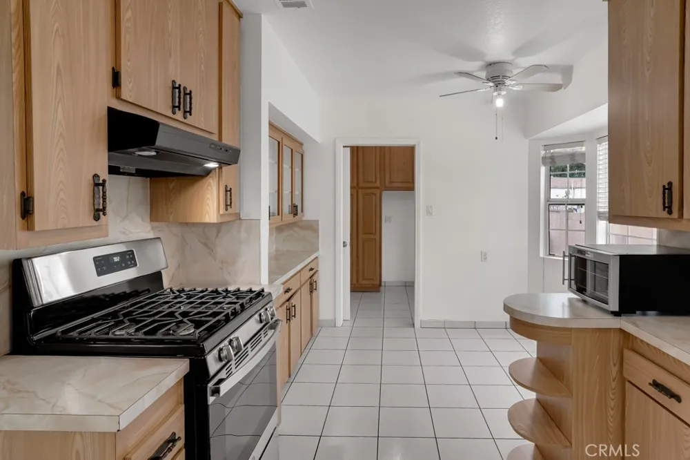 4071 Liberty South Gate, CA 90280