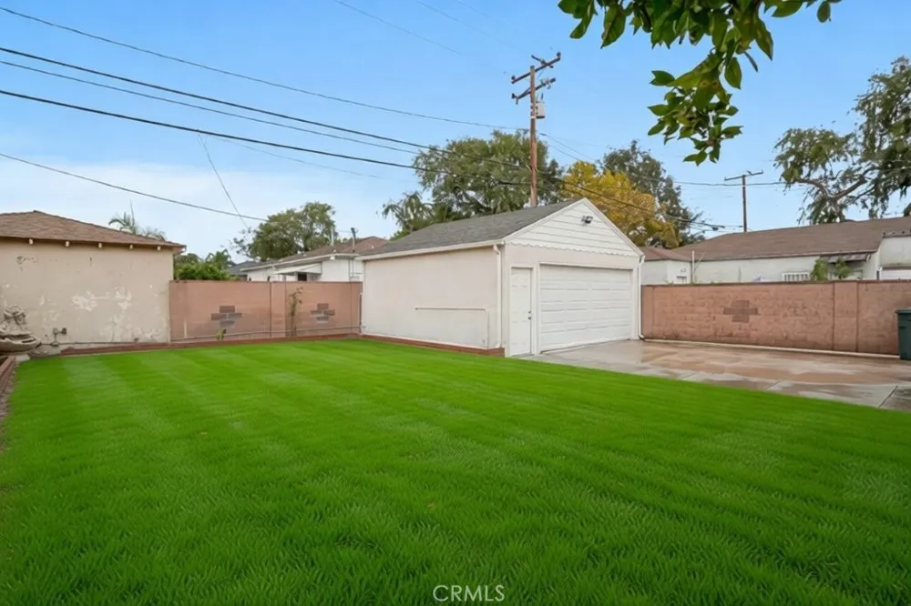 4071 Liberty South Gate, CA 90280