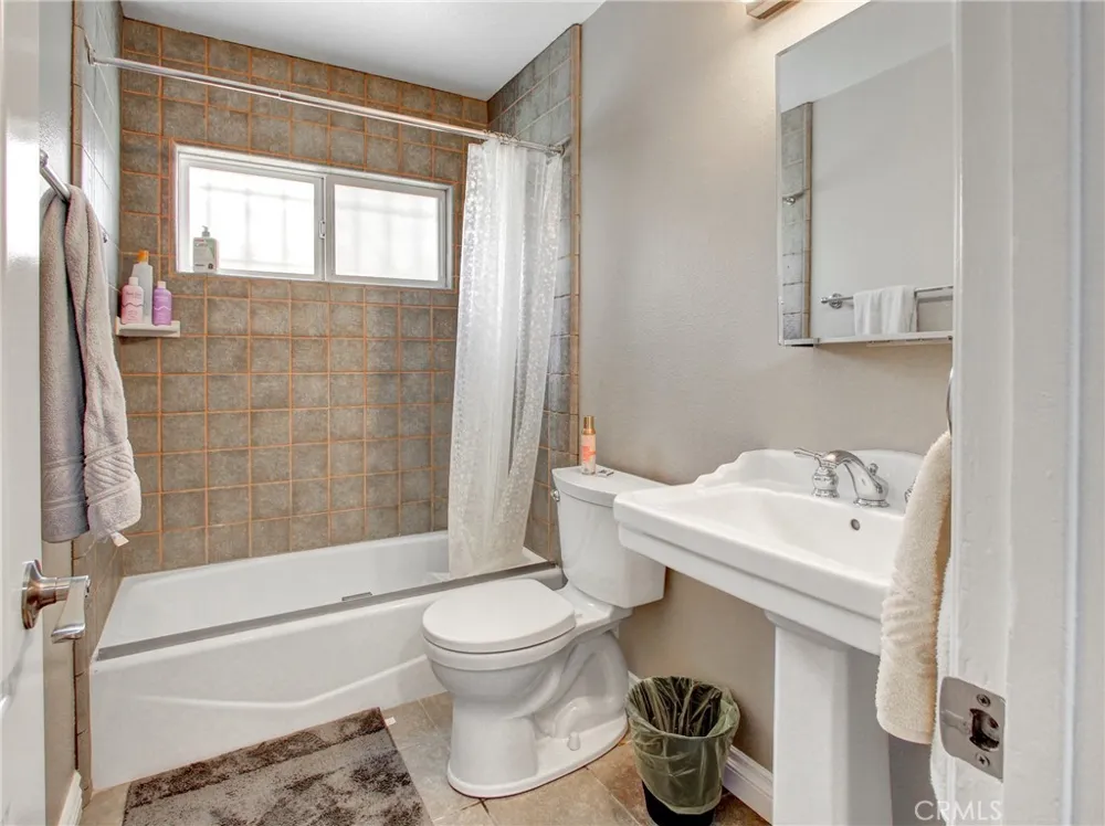 6241 Mar Vista Drive Huntington Beach, CA 92647