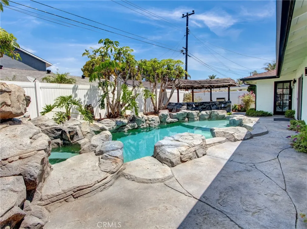 6241 Mar Vista Drive Huntington Beach, CA 92647