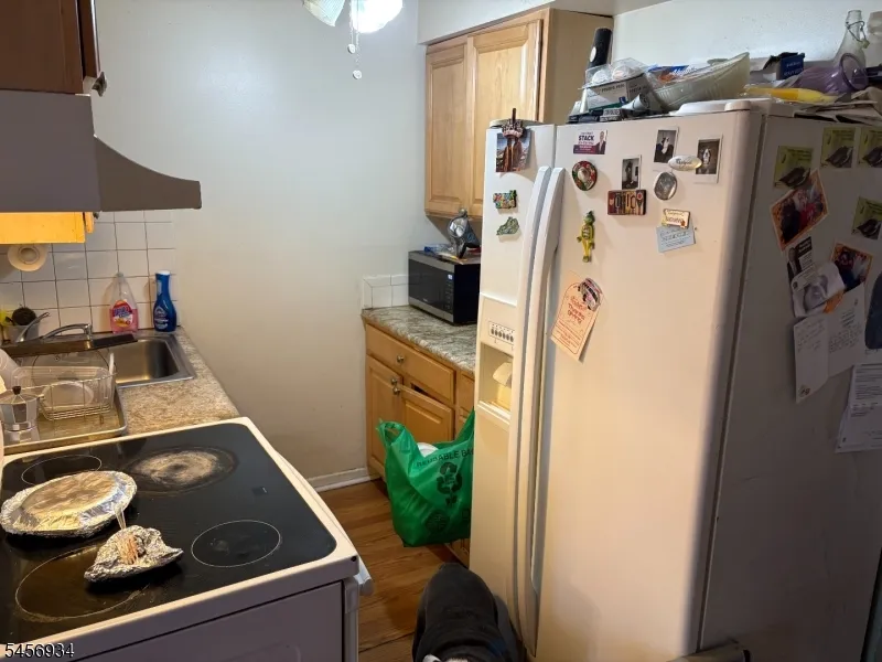 83 68Th St #5 Unit 5 Guttenberg Town, NJ 07093
