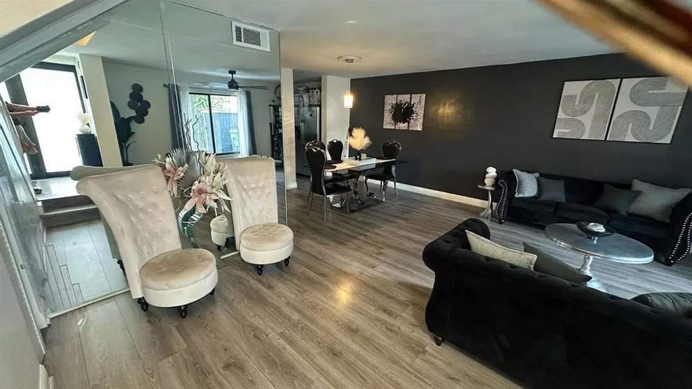 11205 NW 15TH STREET #11205 Pembroke Pines, FL 33026