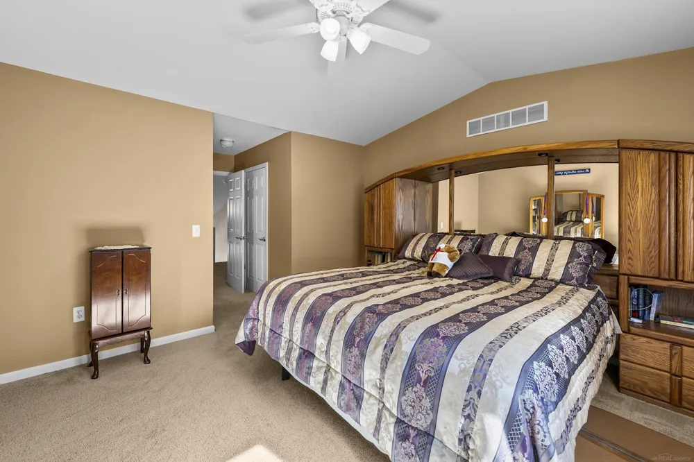 56696 Long Island Drive Shelby Charter Township, MI 48316