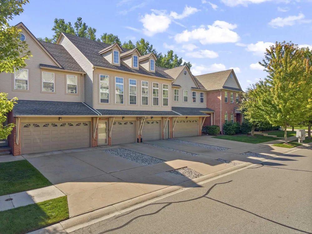 56696 Long Island Drive Shelby Charter Township, MI 48316
