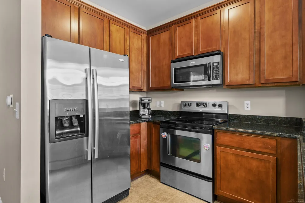 56696 Long Island Drive Shelby Charter Township, MI 48316