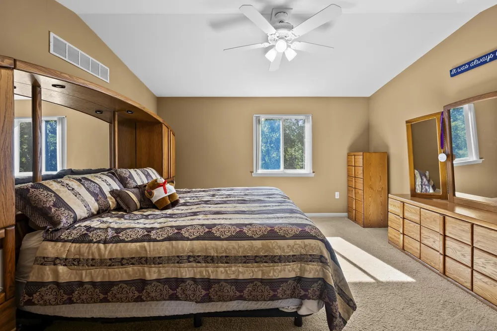 56696 Long Island Drive Shelby Charter Township, MI 48316