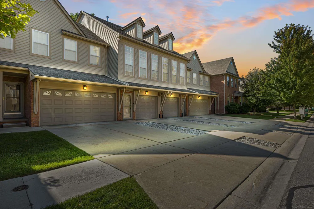56696 Long Island Drive Shelby Charter Township, MI 48316
