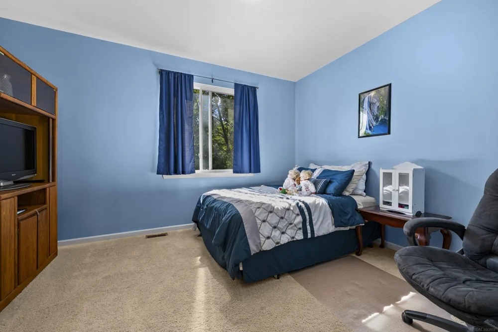 56696 Long Island Drive Shelby Charter Township, MI 48316