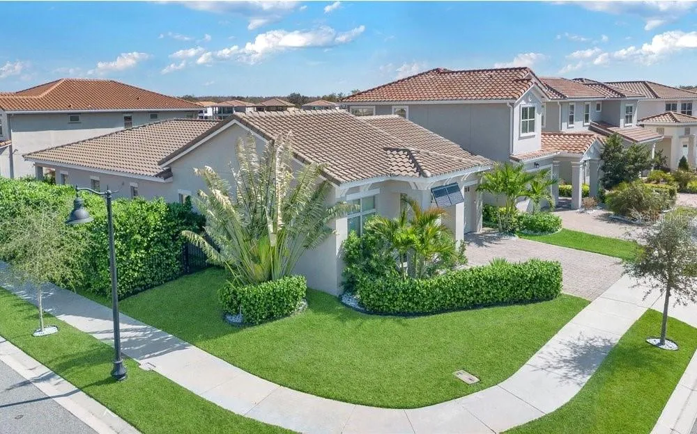 13321 OAKENSHAW LANE Orlando, FL 32832