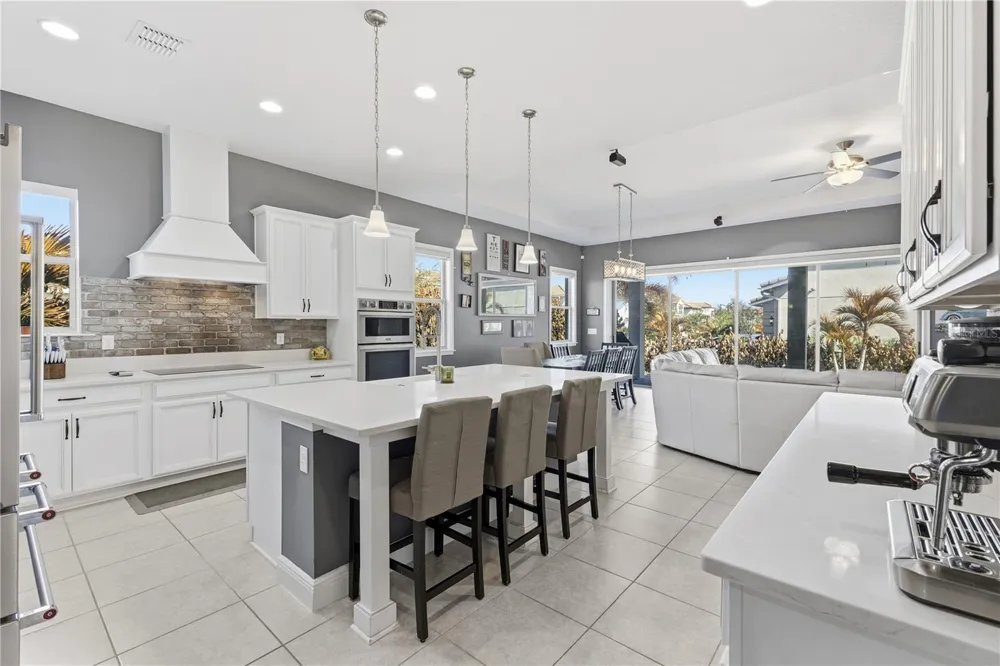 13321 OAKENSHAW LANE Orlando, FL 32832