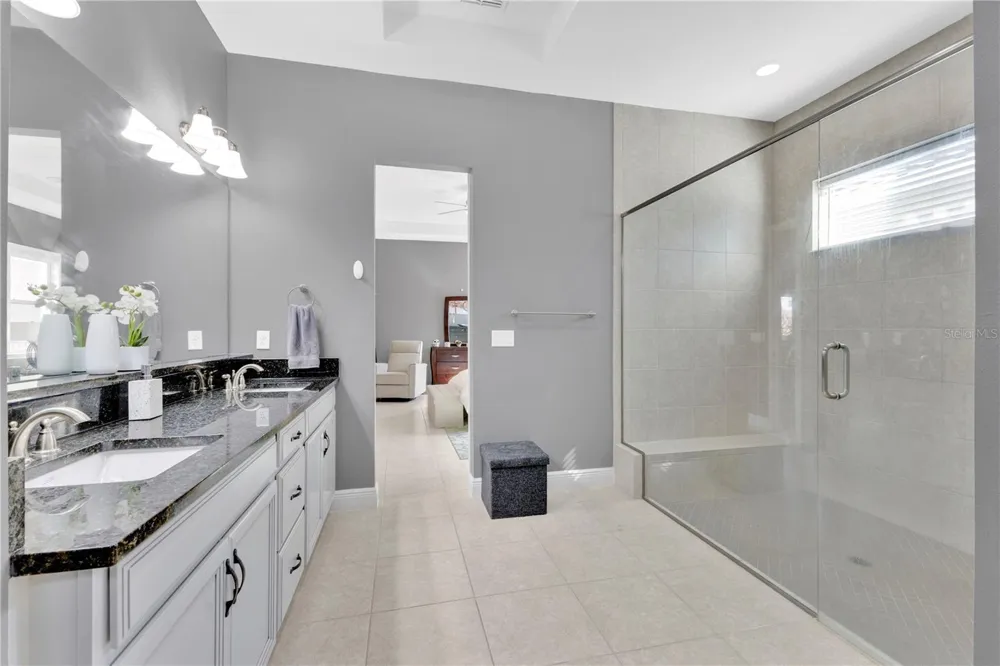 13321 OAKENSHAW LANE Orlando, FL 32832