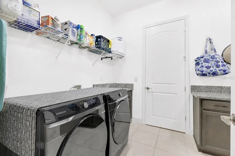13321 OAKENSHAW LANE Orlando, FL 32832