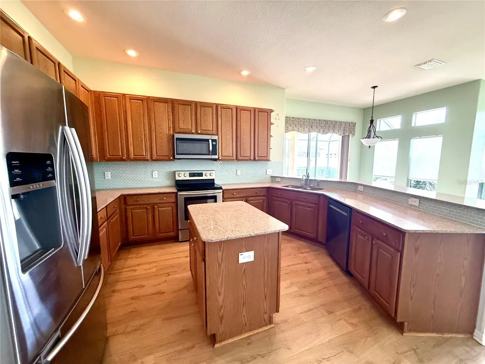 3735 GAVIOTA DRIVE Ruskin, FL 33573