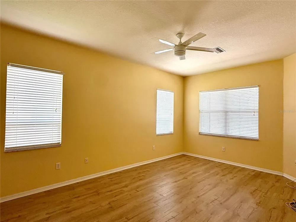 3735 GAVIOTA DRIVE Ruskin, FL 33573
