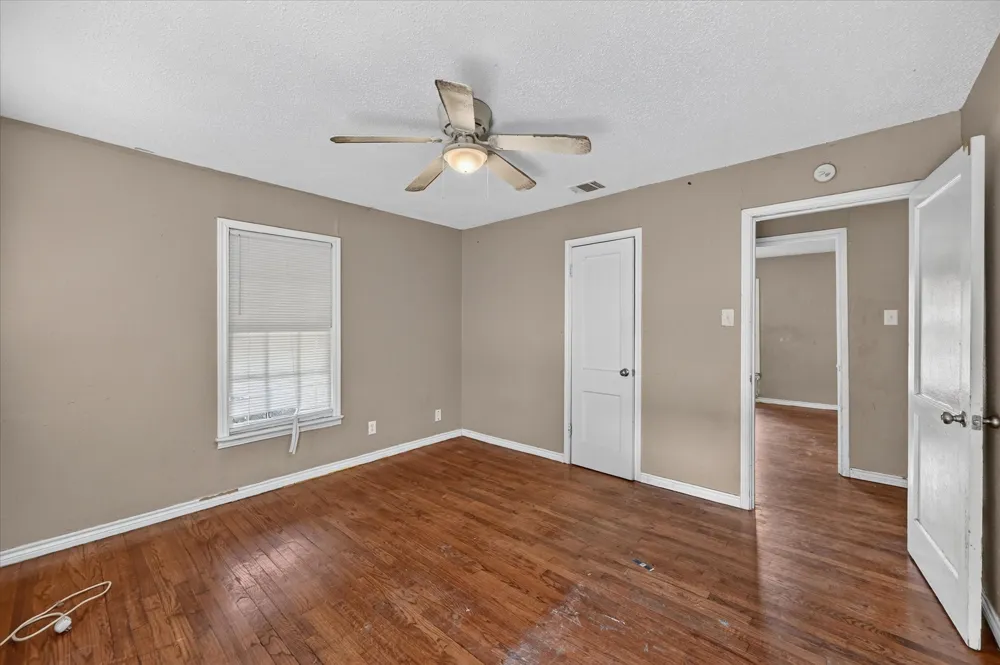3933 Winfield Avenue Fort Worth, TX 76109