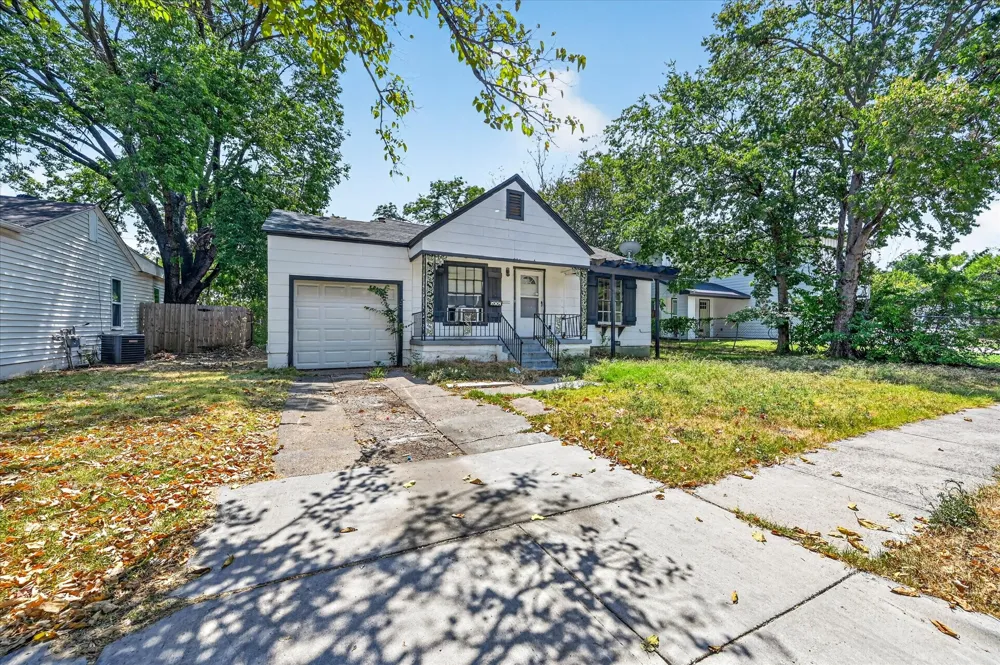 3933 Winfield Avenue Fort Worth, TX 76109