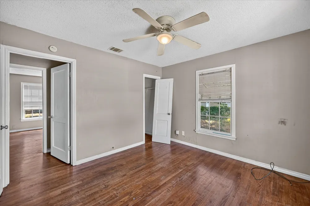 3933 Winfield Avenue Fort Worth, TX 76109