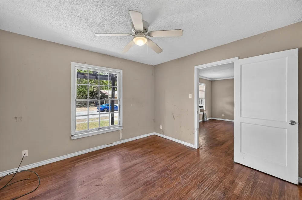 3933 Winfield Avenue Fort Worth, TX 76109