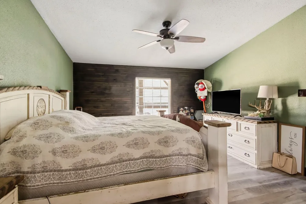 11546 White Oak Hills Boulevard Willis, TX 77378
