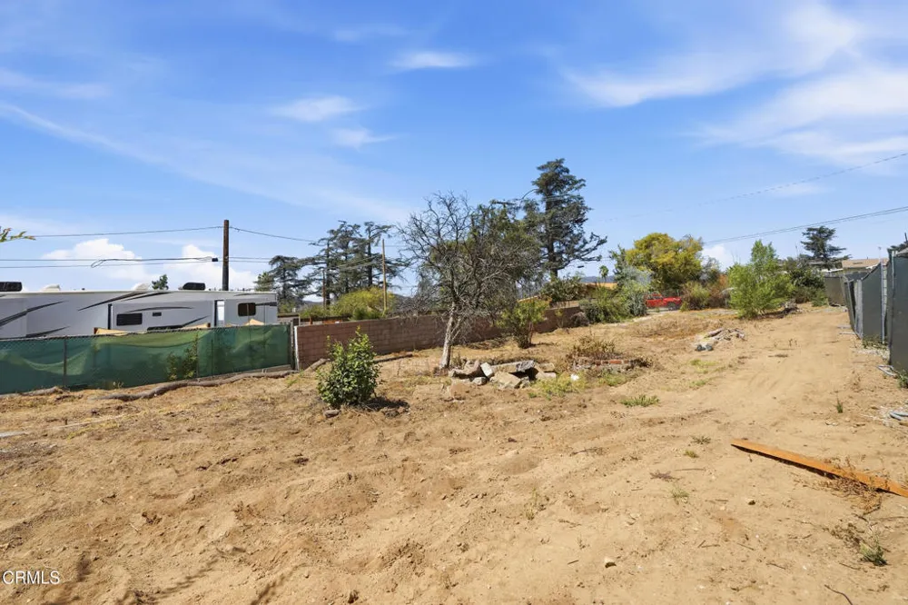 3268 Fair Oaks Avenue Altadena, CA 91001