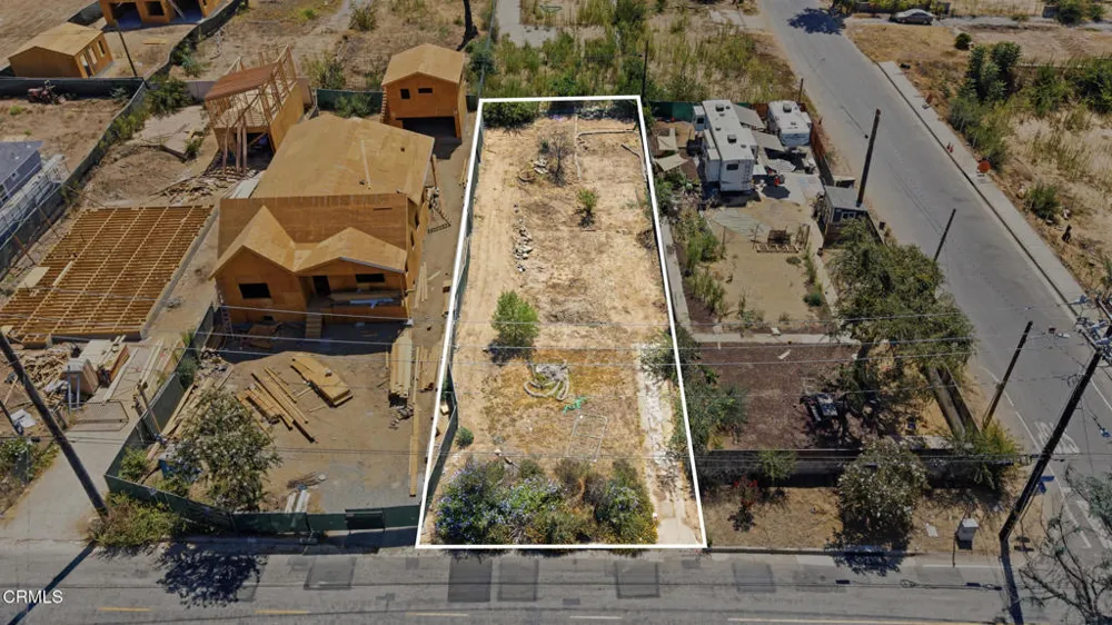 3268 Fair Oaks Avenue Altadena, CA 91001