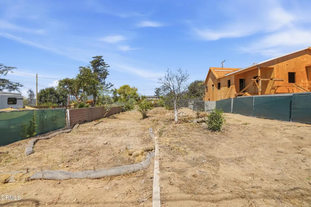 3268 Fair Oaks Avenue Altadena, CA 91001