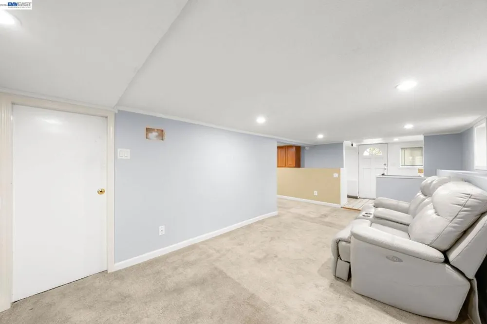 1540 Crescent Ave Castro Valley, CA 94546