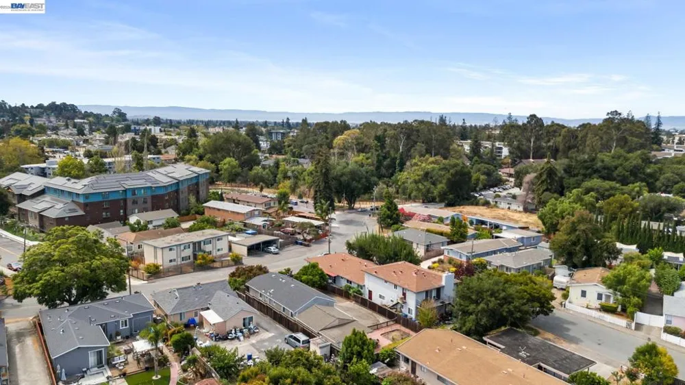 1540 Crescent Ave Castro Valley, CA 94546