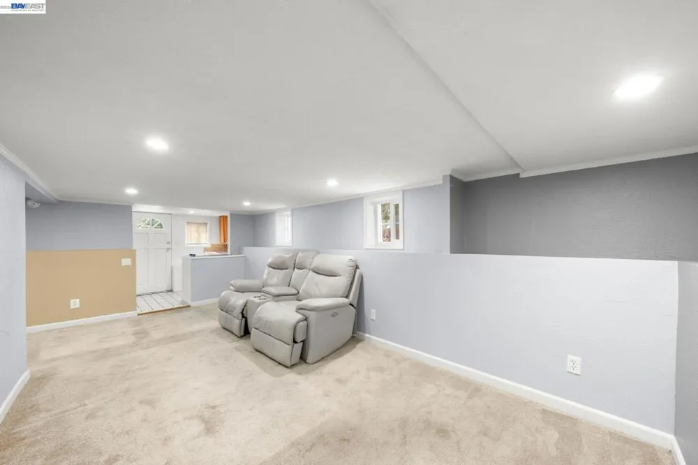 1540 Crescent Ave Castro Valley, CA 94546