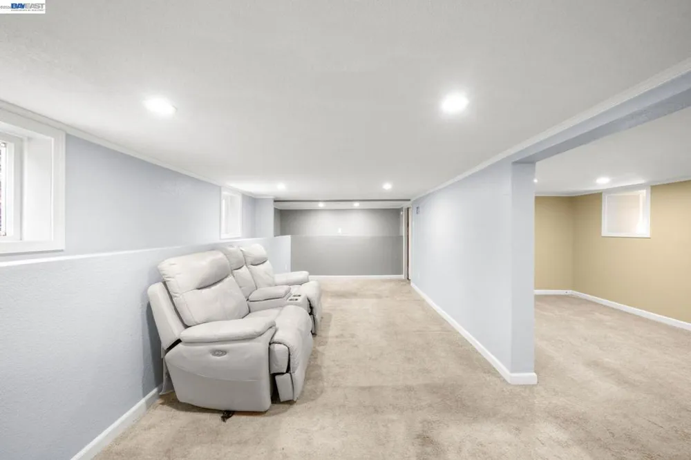 1540 Crescent Ave Castro Valley, CA 94546