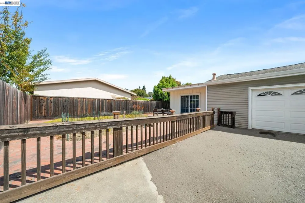 1540 Crescent Ave Castro Valley, CA 94546