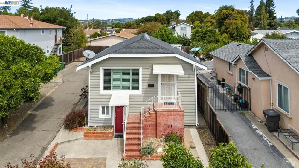 1540 Crescent Ave Castro Valley, CA 94546