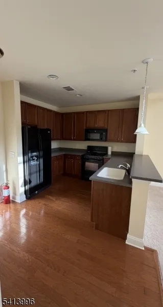 2411 Ramapo Ct Riverdale, NJ 07457