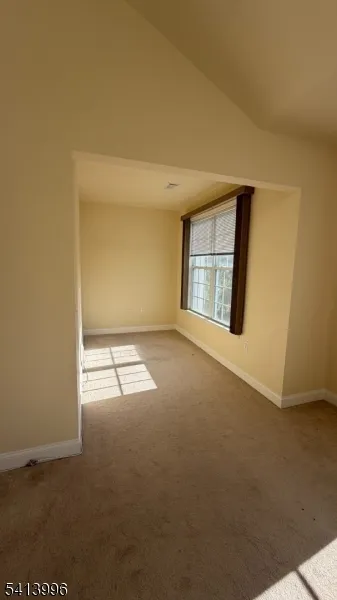 2411 Ramapo Ct Riverdale, NJ 07457