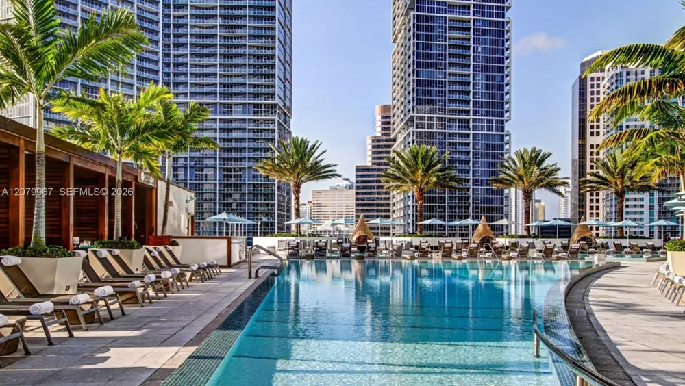 200 Biscayne Boulevard Way #3703 Miami, FL 33131