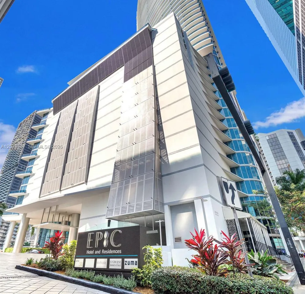 200 Biscayne Boulevard Way #3703 Miami, FL 33131